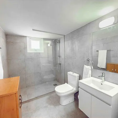 Chris Family - Walk To Fig Tree Bay * Protaras